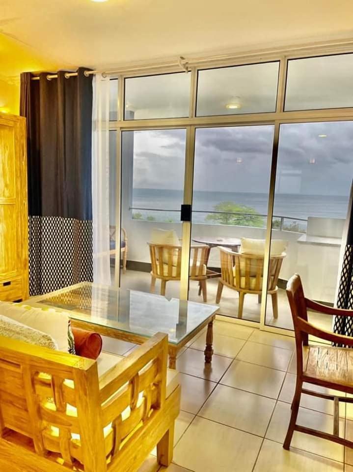 Beau Vallon Studios - Apartments Vacation Rentals 维多利亚 外观 照片